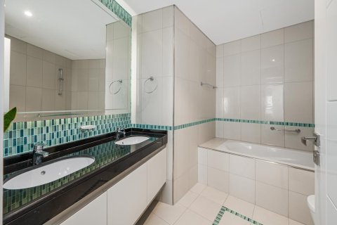 Apartment de 2 dormitorios en Damac Heights, UAE No. 215262 13