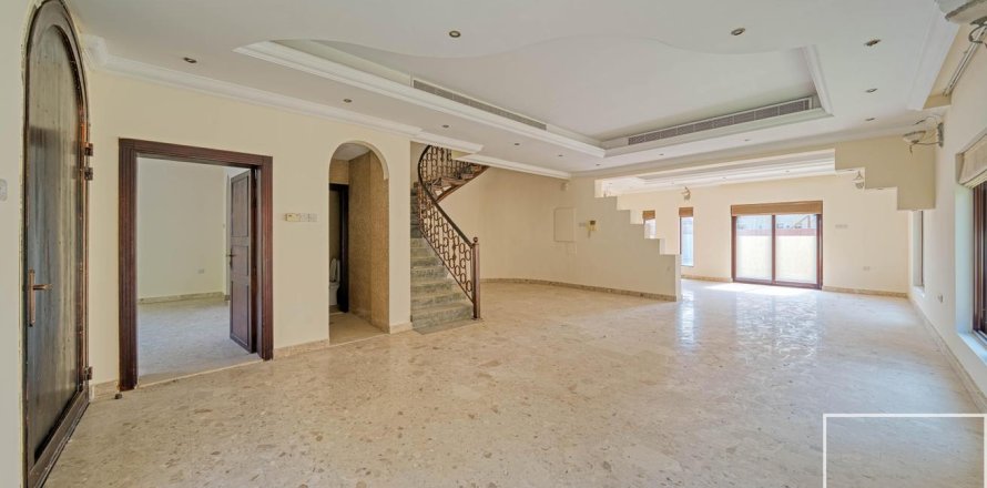 Villa de 5 dormitorios en Al Safa 2, UAE No. 222618