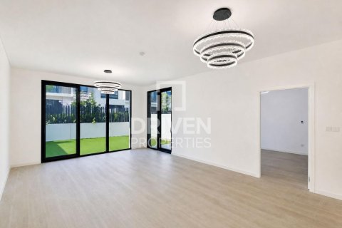 Townhouse de 4 dormitorios en Jebel Ali, UAE No. 223326 4