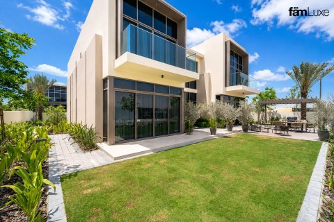 5 bedrooms Villa in Dubai Hills Estate, UAE No. 216018