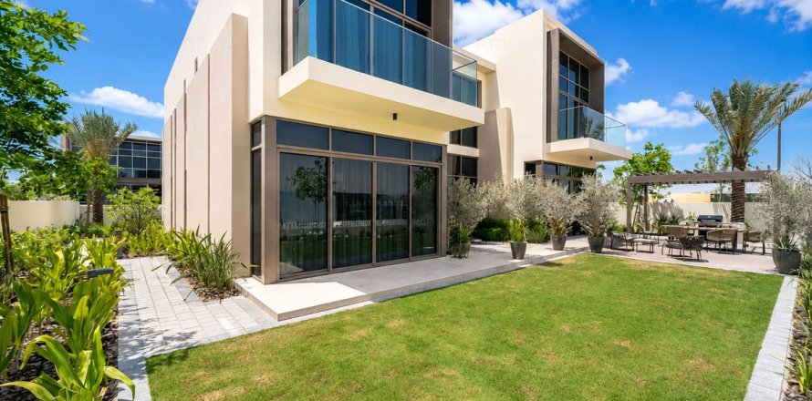5 bedrooms Villa in Dubai Hills Estate, UAE No. 216018