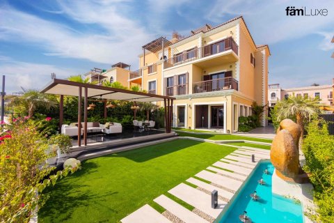5 bedrooms Townhouse in Dubai, UAE No. 210919 14