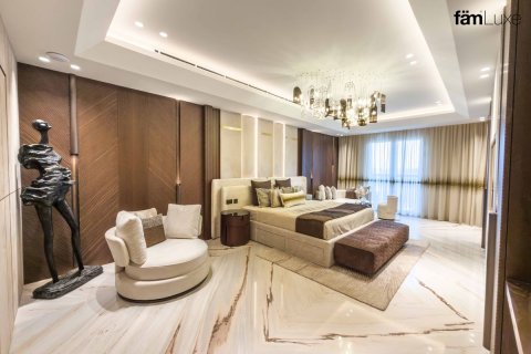 5 bedrooms Townhouse in Dubai, UAE No. 210919 4