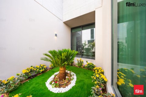 Villa de 4 dormitorios en Dubai, UAE No. 160787 10