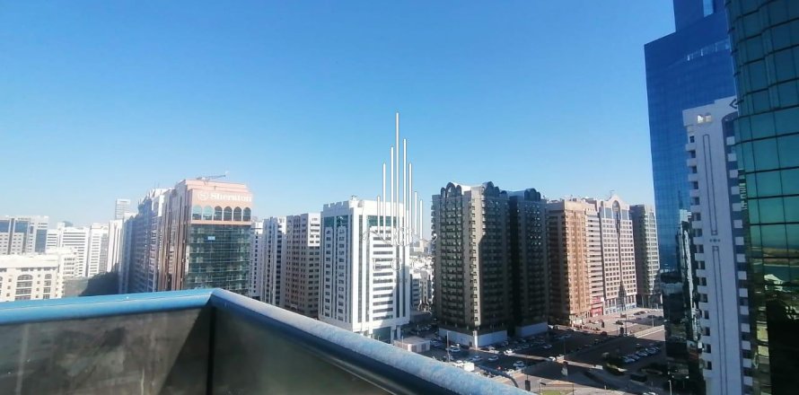 3 غرف نوم شقة في Al Khalidiya, الإمارات العربية المتحدة رقم 49698