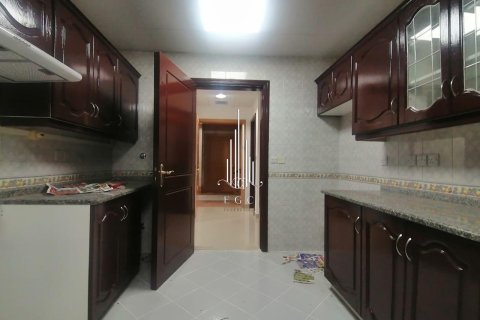 3 غرف نوم شقة في Al Khalidiya, الإمارات العربية المتحدة رقم 49698 18