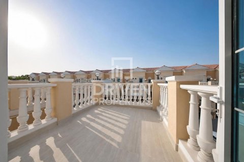2 غرف نوم تاون هاوس في Jumeirah Village Triangle, الإمارات العربية المتحدة رقم 214245 18
