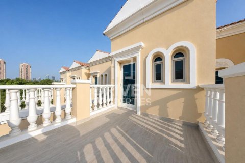 2 غرف نوم تاون هاوس في Jumeirah Village Triangle, الإمارات العربية المتحدة رقم 214245 19