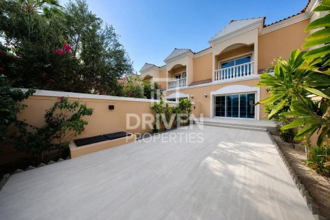 2 غرف نوم تاون هاوس في Jumeirah Village Triangle, الإمارات العربية المتحدة رقم 214245 16