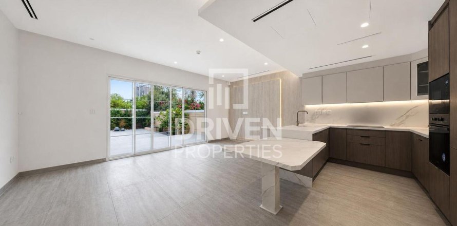 2 غرف نوم تاون هاوس في Jumeirah Village Triangle, الإمارات العربية المتحدة رقم 214245