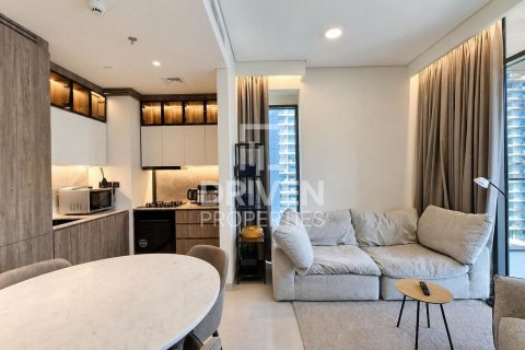 1 غرف نوم شقة في الخليج التجاري, الإمارات العربية المتحدة رقم 214990 8