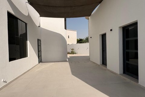Villa de 5 dormitorios en Al Quoz, UAE No. 221706 6