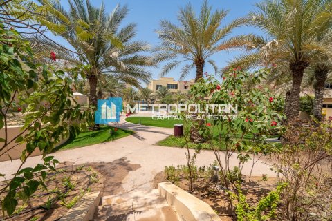 Вилла с 3 спальнями в Al Raha Gardens, ОАЭ №137582 28