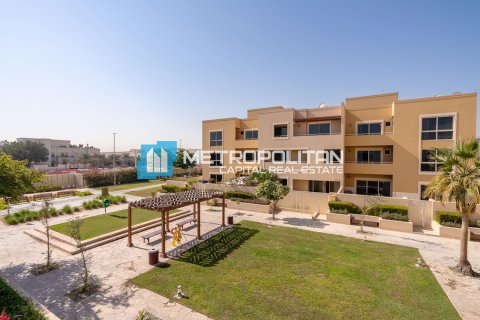 Вилла с 3 спальнями в Al Raha Gardens, ОАЭ №137582 23