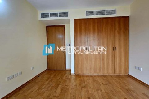 Вилла с 3 спальнями в Al Raha Gardens, ОАЭ №137582 10