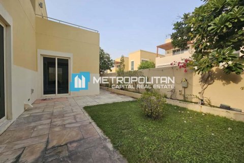 3 غرف نوم فيلا في Al Raha Gardens, الإمارات العربية المتحدة رقم 137582