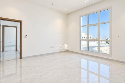 Villa de 5 chambres à Al Rahba, UAE No. 211136 6