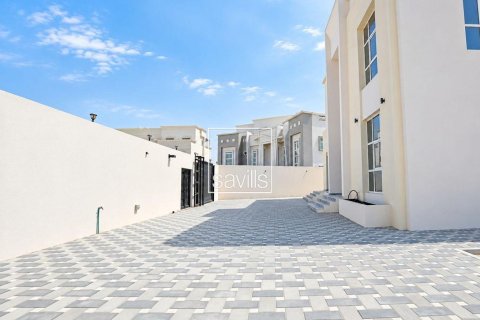 Villa de 5 chambres à Al Rahba, UAE No. 211136 17