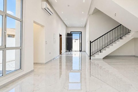 Villa de 5 chambres à Al Rahba, UAE No. 211136 5