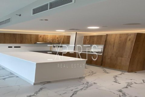Apartment de 3 dormitorios en Al Maryah Island, UAE No. 224243 5