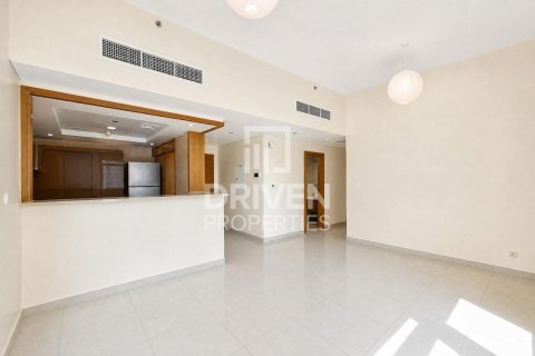 Квартира с 3 спальнями в Claren Towers, ОАЭ №221448 16