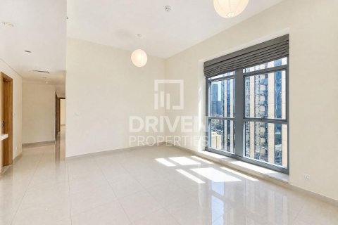 Квартира с 3 спальнями в Claren Towers, ОАЭ №221448 6