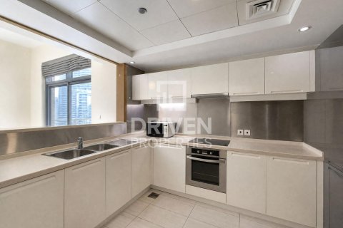 Квартира с 3 спальнями в Claren Towers, ОАЭ №221448 17