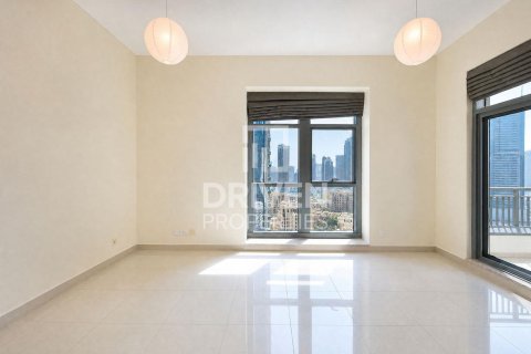 Квартира с 3 спальнями в Claren Towers, ОАЭ №221448 7