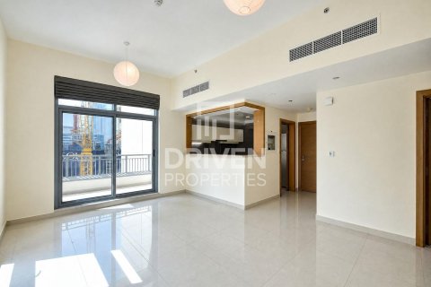 Квартира с 3 спальнями в Claren Towers, ОАЭ №221448 3