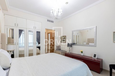 Apartment de 2 dormitorios en Marina Crown, UAE No. 202515 10