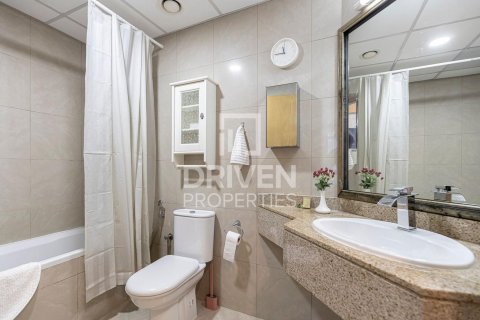 Apartment de 2 dormitorios en Marina Crown, UAE No. 202515 13