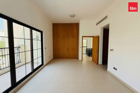 Villa de 4 dormitorios en Dubai, UAE No. 221970 19