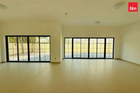 Villa de 4 dormitorios en Dubai, UAE No. 221970 5