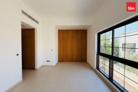 Villa de 4 dormitorios en Dubai, UAE No. 221970 16