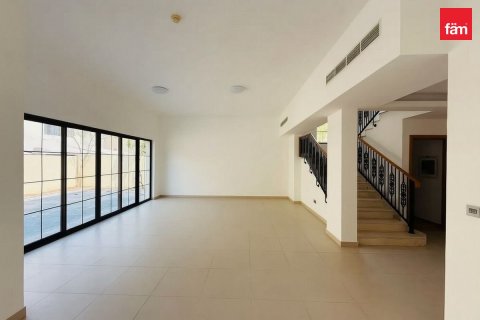 Villa de 4 dormitorios en Dubai, UAE No. 221970 4