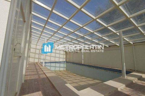 Villa de 6 dormitorios en Al Shamkha, UAE No. 143128 3