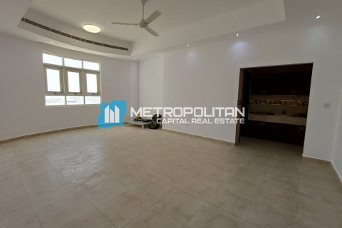 Villa de 6 dormitorios en Al Shamkha, UAE No. 143128 5