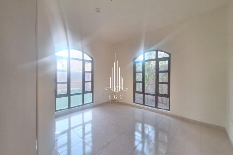 Villa de 3 dormitorios en Sas Al Nakheel, UAE No. 37250 6