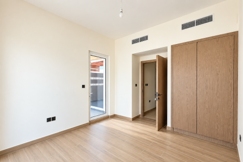 Townhouse de 4 dormitorios en Damac Lagoons, UAE No. 221705 6