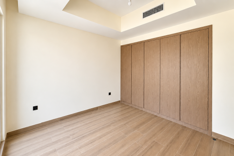 Townhouse de 4 dormitorios en Damac Lagoons, UAE No. 221705 5
