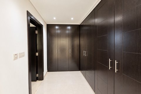 Villa de 5 dormitorios en North Village, UAE No. 215278 9