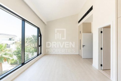 5 bedrooms Villa in Jumeirah, UAE No. 212284 16