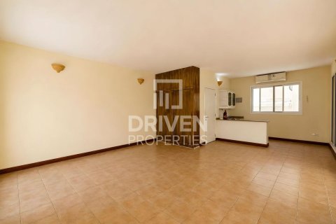 4 bedrooms Villa in Jumeirah, UAE No. 212706 14