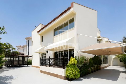 4 bedrooms Villa in Jumeirah, UAE No. 212706 28