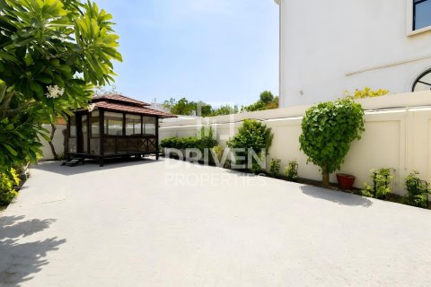 4 bedrooms Villa in Jumeirah, UAE No. 212706 23