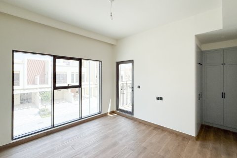 Townhouse de 3 dormitorios en Damac Lagoons, UAE No. 215338 11