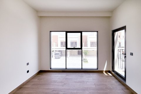 Townhouse de 3 dormitorios en Damac Lagoons, UAE No. 215338 5