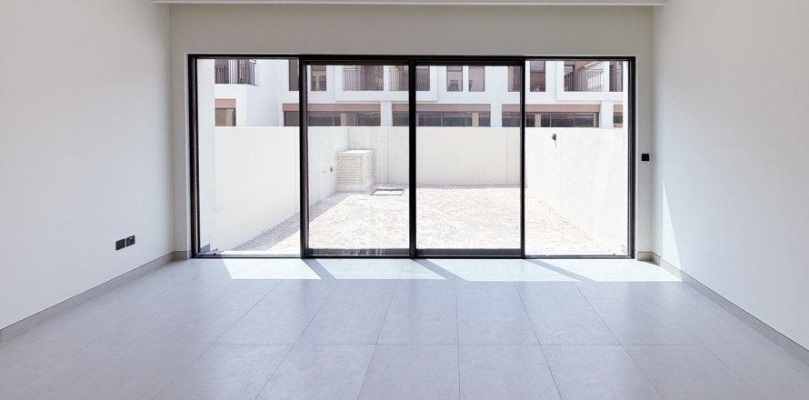 Townhouse de 3 dormitorios en Damac Lagoons, UAE No. 215338