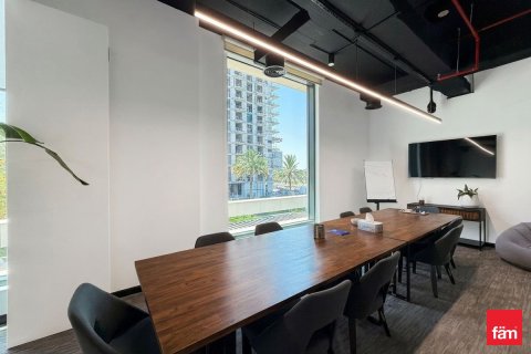370.5m² Office in Sheikh Zayed Road, UAE No. 165948 11