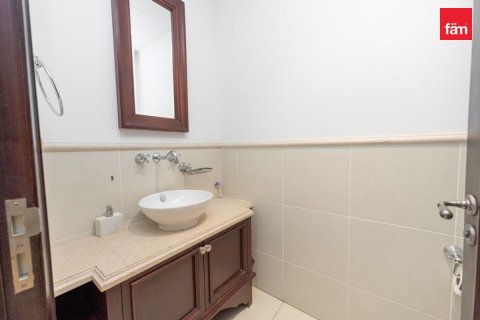 Apartment de 2 dormitorios en Old Town, UAE No. 223637 19
